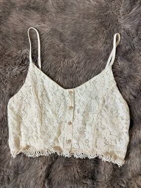 Foreign Exchange Cream Floral Lace Top